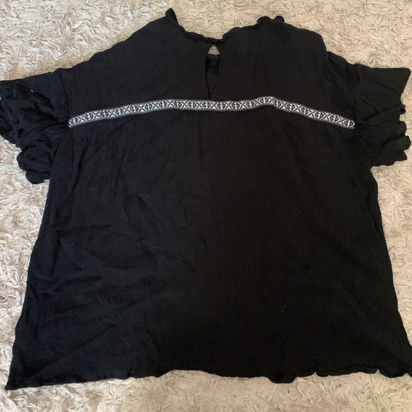 Black Aztec blouse - Picture 5 of 6